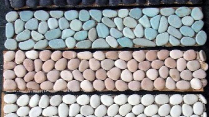 Мозаика из гальки своими руками: искусство преображения интерьера Применение каменной штукатурки